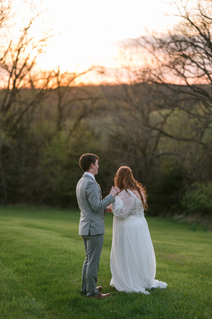 bride and groom sunset portraits