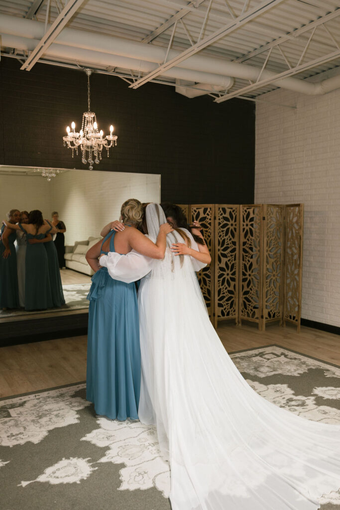 bride and bridesmaids getting ready